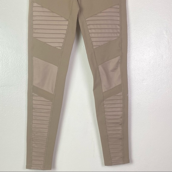 Alo Yoga Women's Mid Rise Mesh Beige Moto Leggings Size M - Picture 5 of 11
